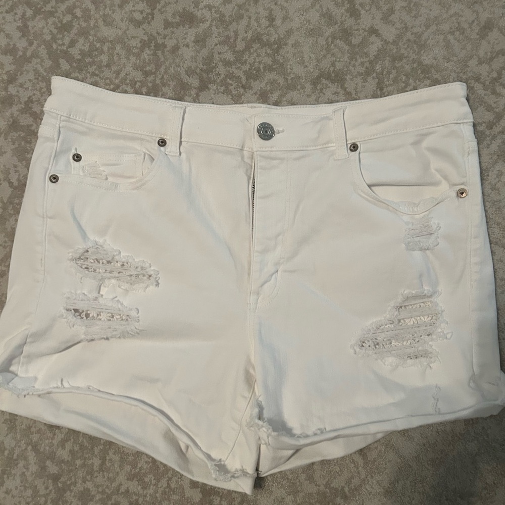 American Eagle White Distressed Women Shorts